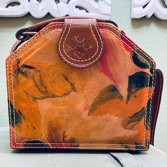 PATRICIA NASH MULTISPRING LEATHER CROSSBODY BAG NWT - Picture 2 of 14